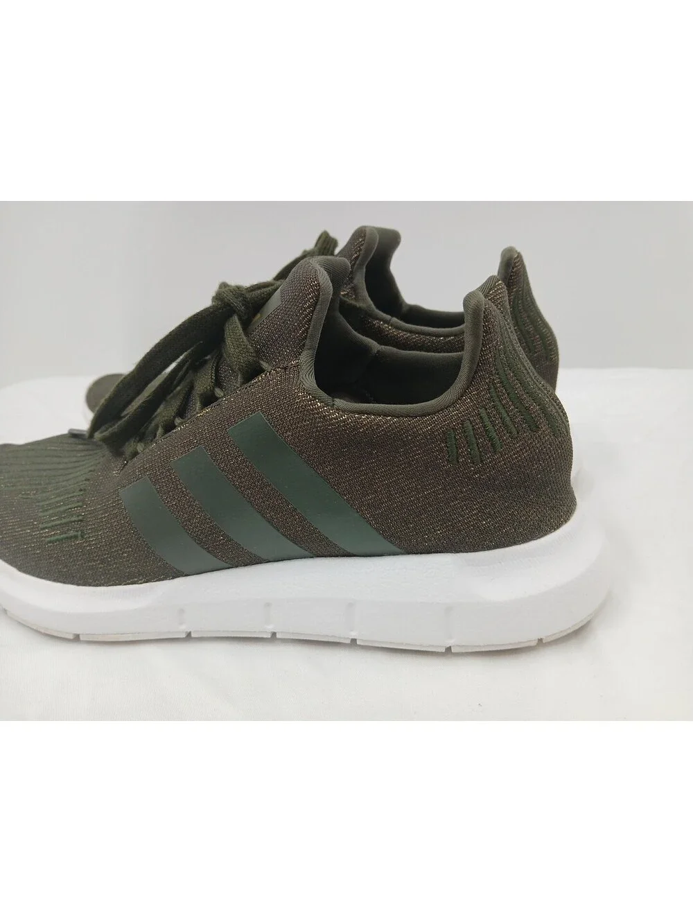 Adidas Swift Run 1.0 Shoes Womens 6.5 Green Athletic Casual Low Top Sneakers